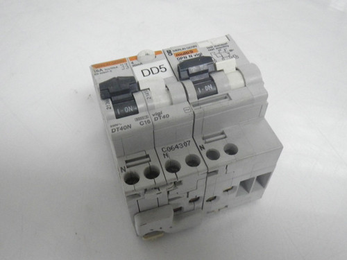 DPN N VIGI C6 AND DT40N C16 VIGI DT40 Merlin Gerin Breaker *Mixed Lot of 2 used*