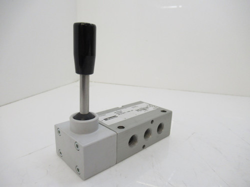 Pd45487  2817a2120  Parker Avlve Hand Lever/detent 1/4" Npt