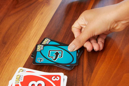 UNO Flip! Card Game for Kids, Adults & Family Night with Double-Sided  Cards, Light & Dark