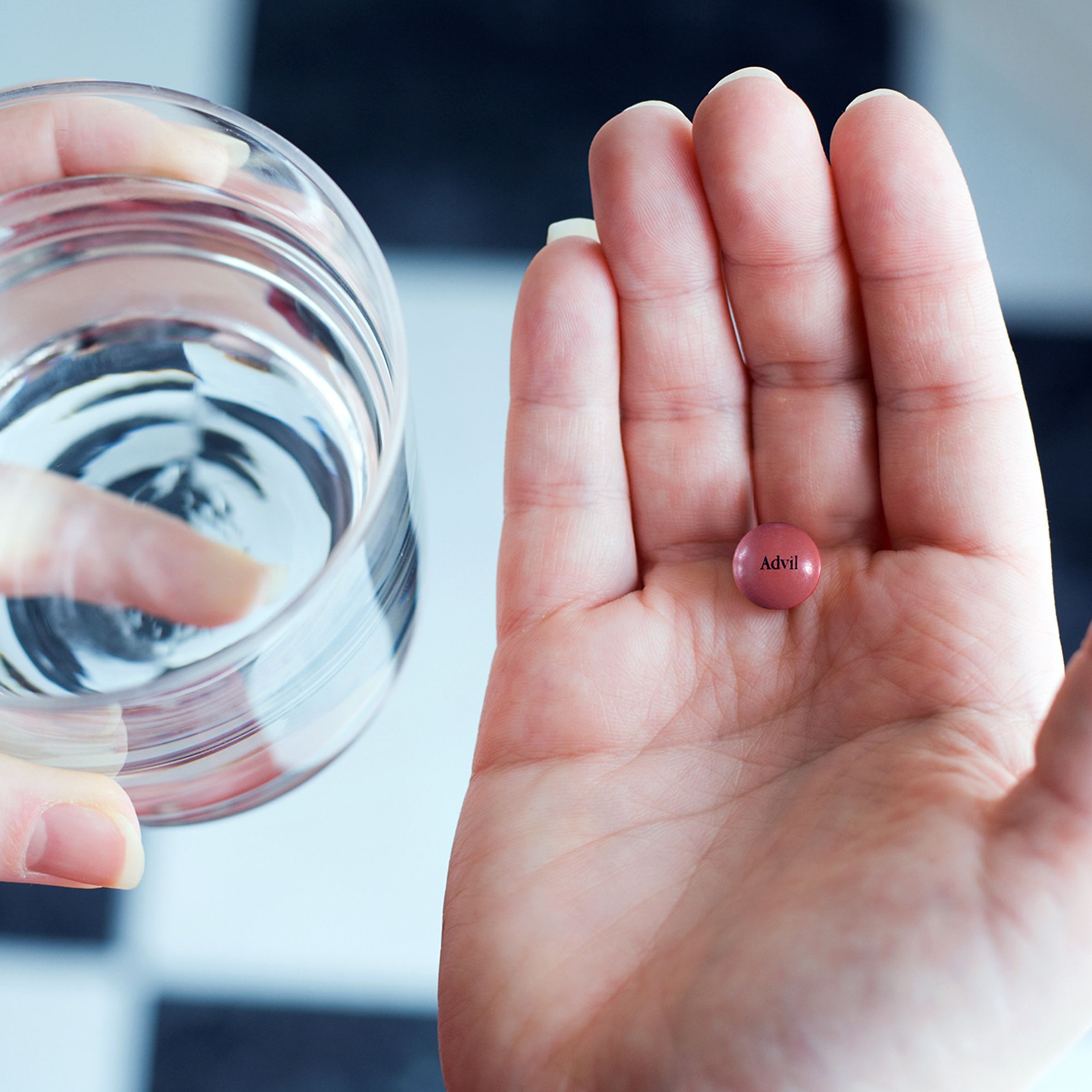 Advil Ibuprofen Pain Relief Tablet, 200 mg