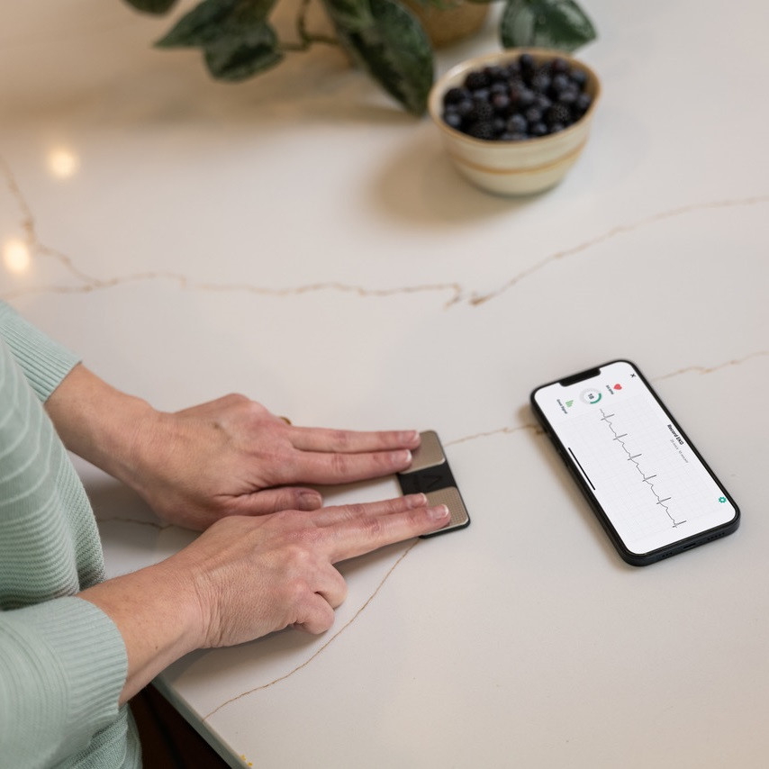 AliveCor KardiaMobile