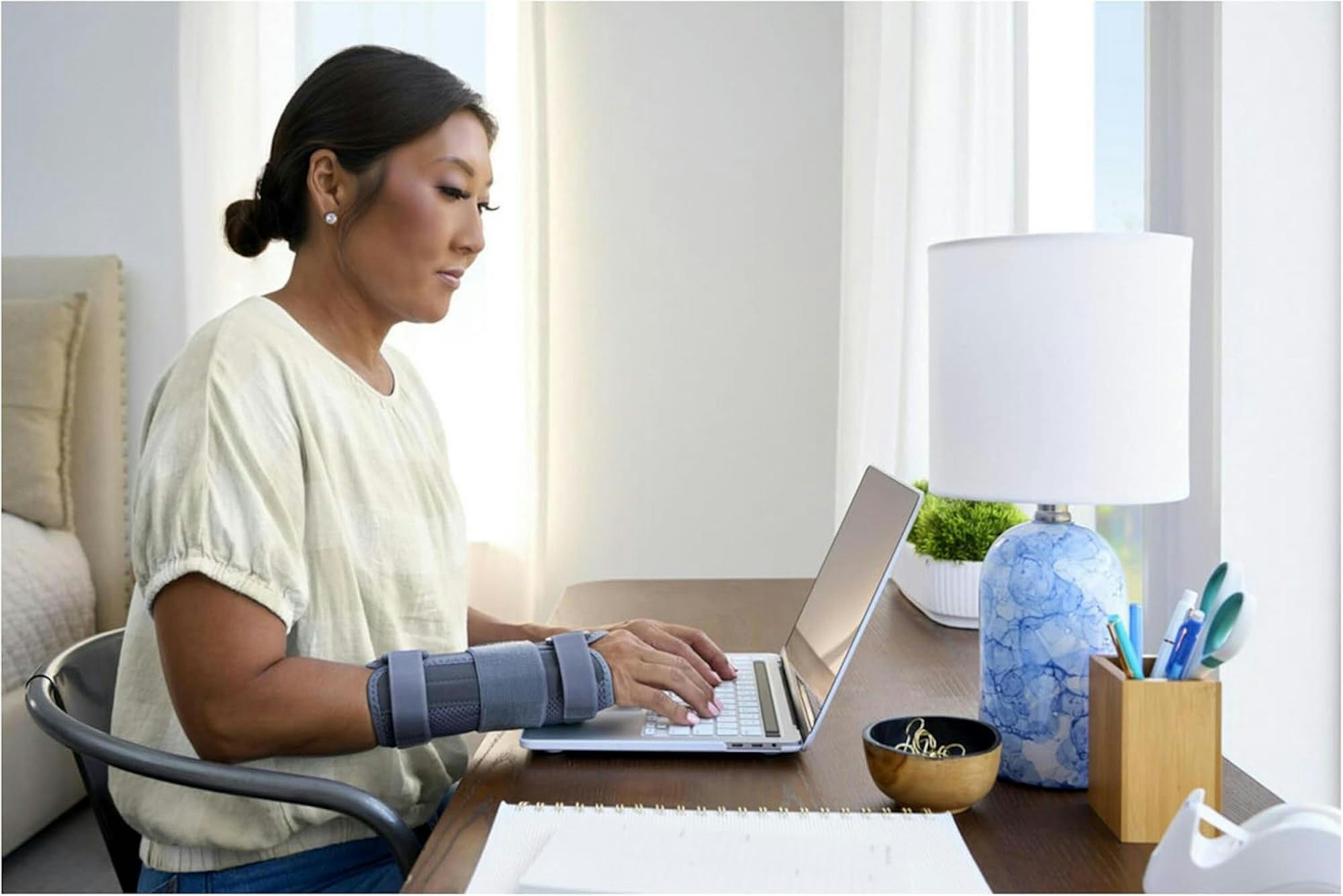 3M ACE Adjustable Deluxe Wrist Stabilizer