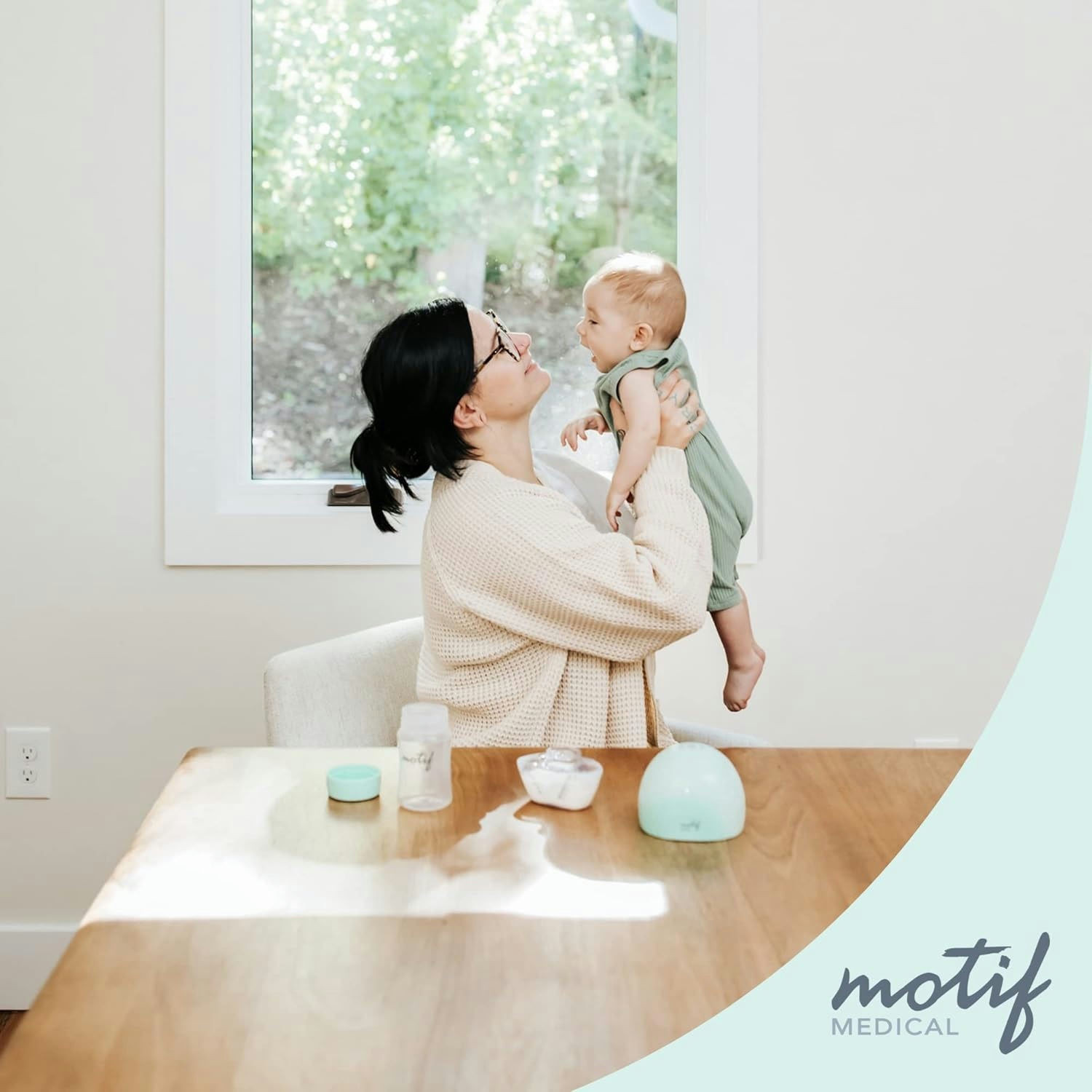 Motif Aura Hands-Free Double Electric Breast Pump