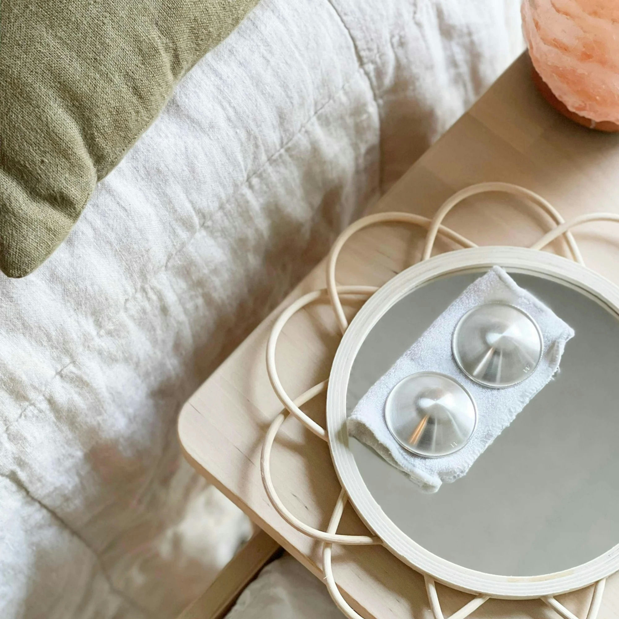 Willow Soothing Silver Nursing Cups