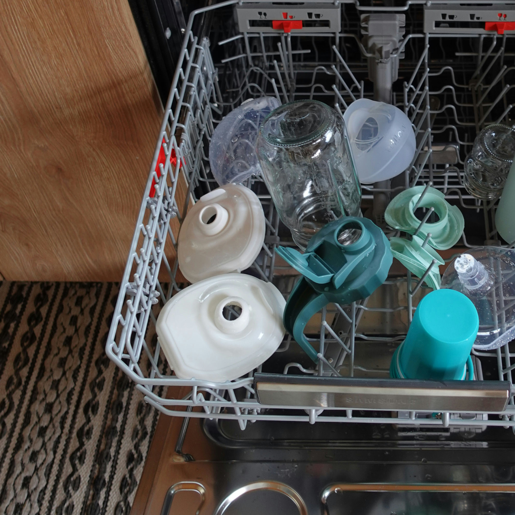 Willow Glass Breast Milk Pitcher