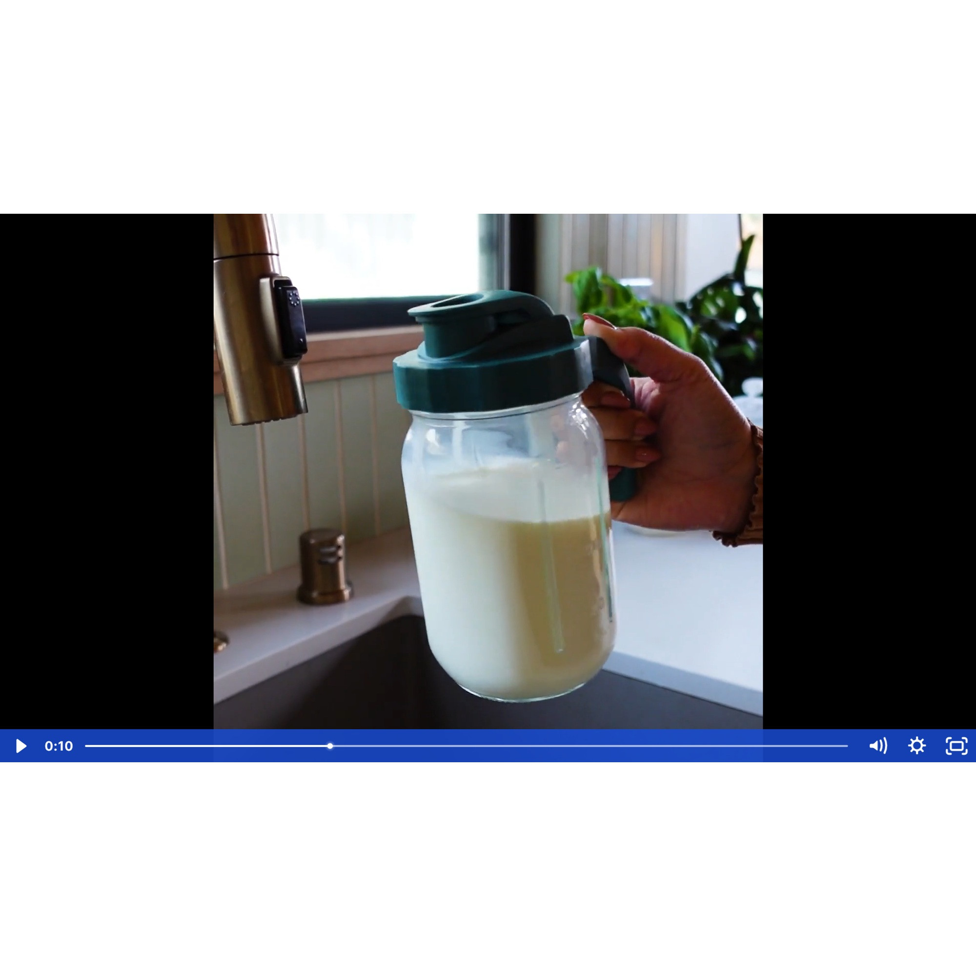 Willow Glass Breast Milk Pitcher