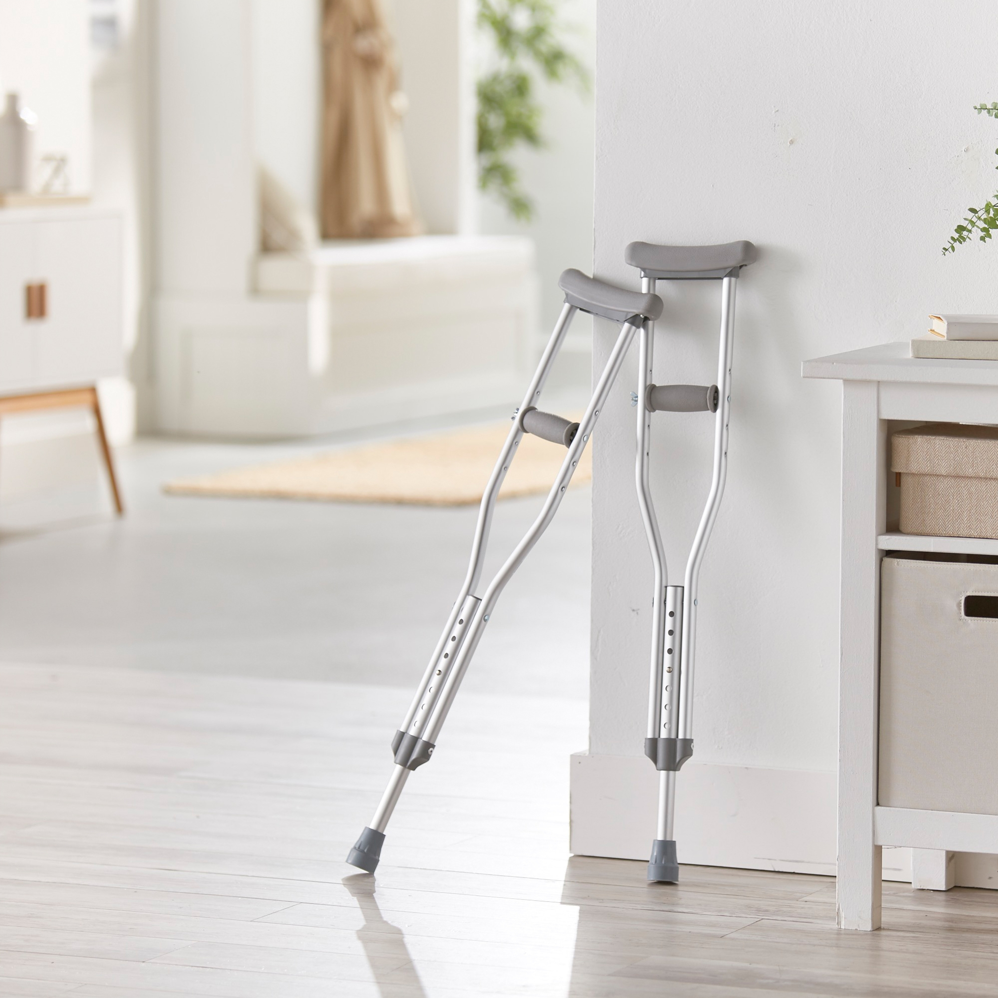 McKesson Youth Push Button Aluminum Crutches, 146-10401-8, 1 Pair