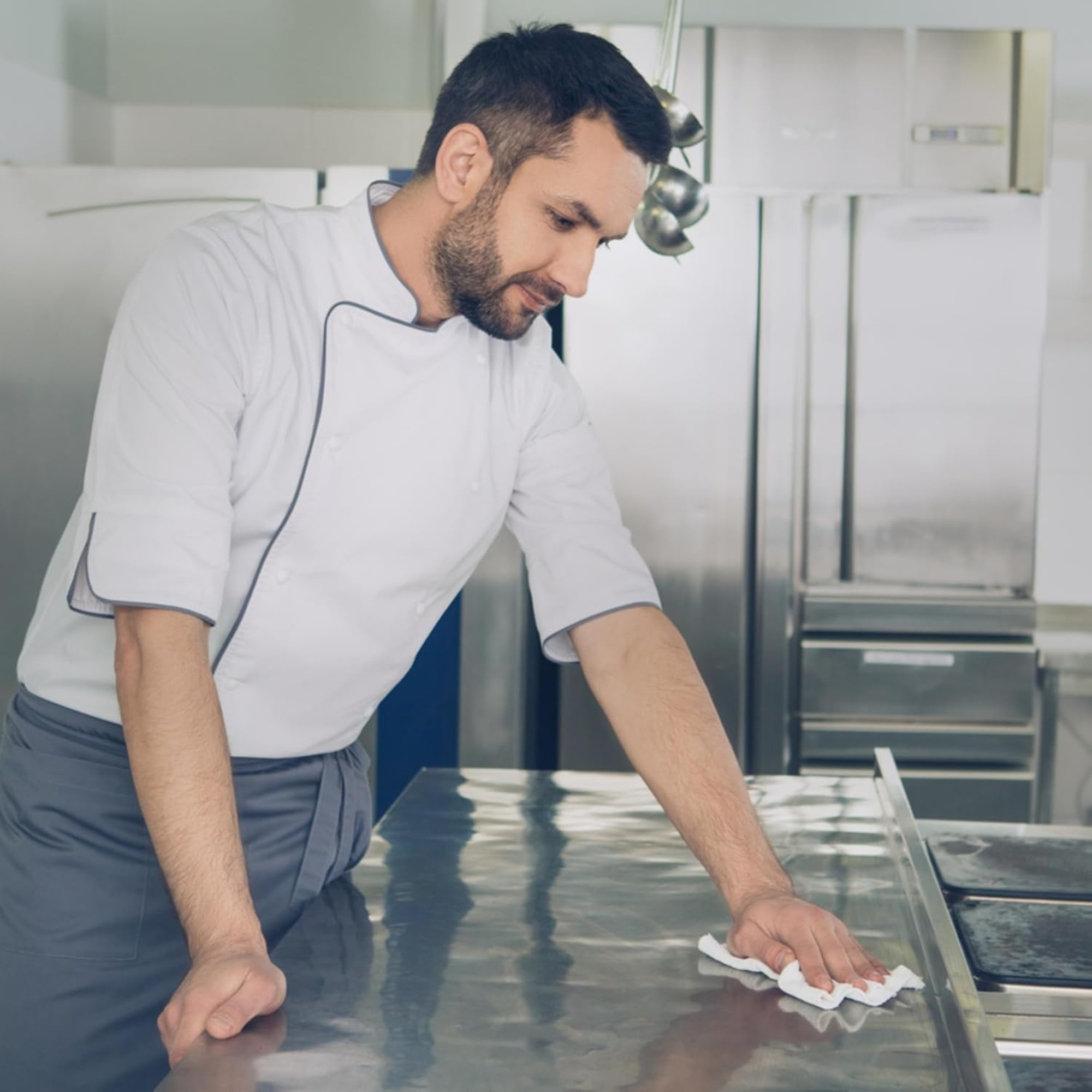 Sani-Cloth AF3 Surface Disinfectant Cleaner Wipe, 6 x 6-3/4", Large Canister, P13872, 1 Canister