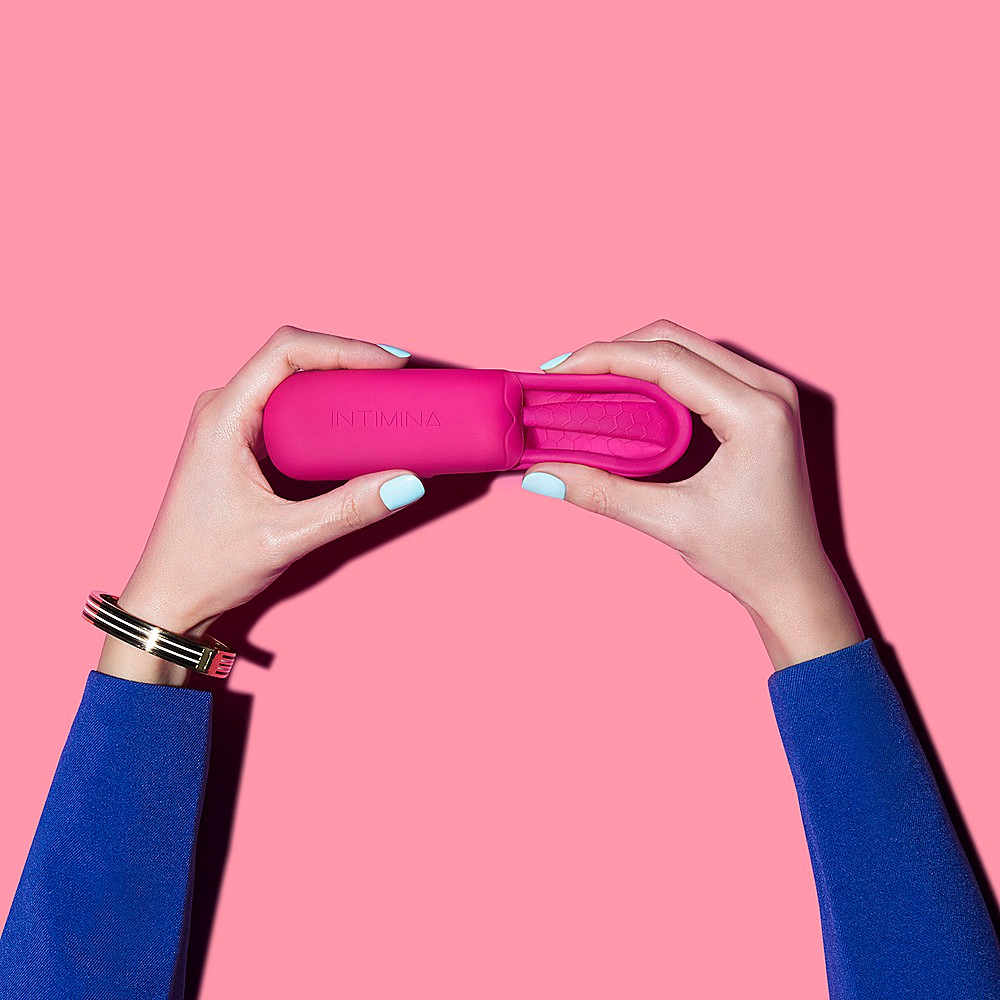 Image of Intimina Ziggy Menstrual Cup Lifestyle