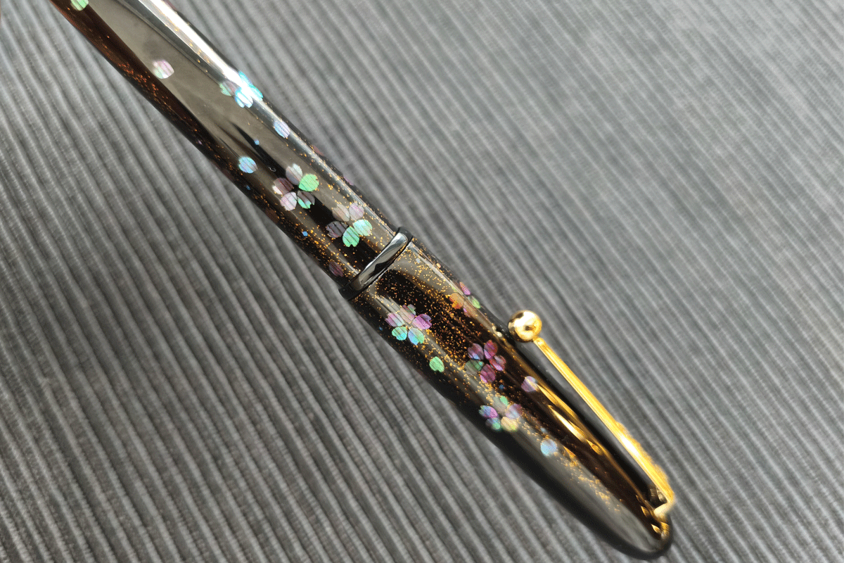 Namiki Yukari Yozakura Raden Fountain Pen 18K Medium Nib