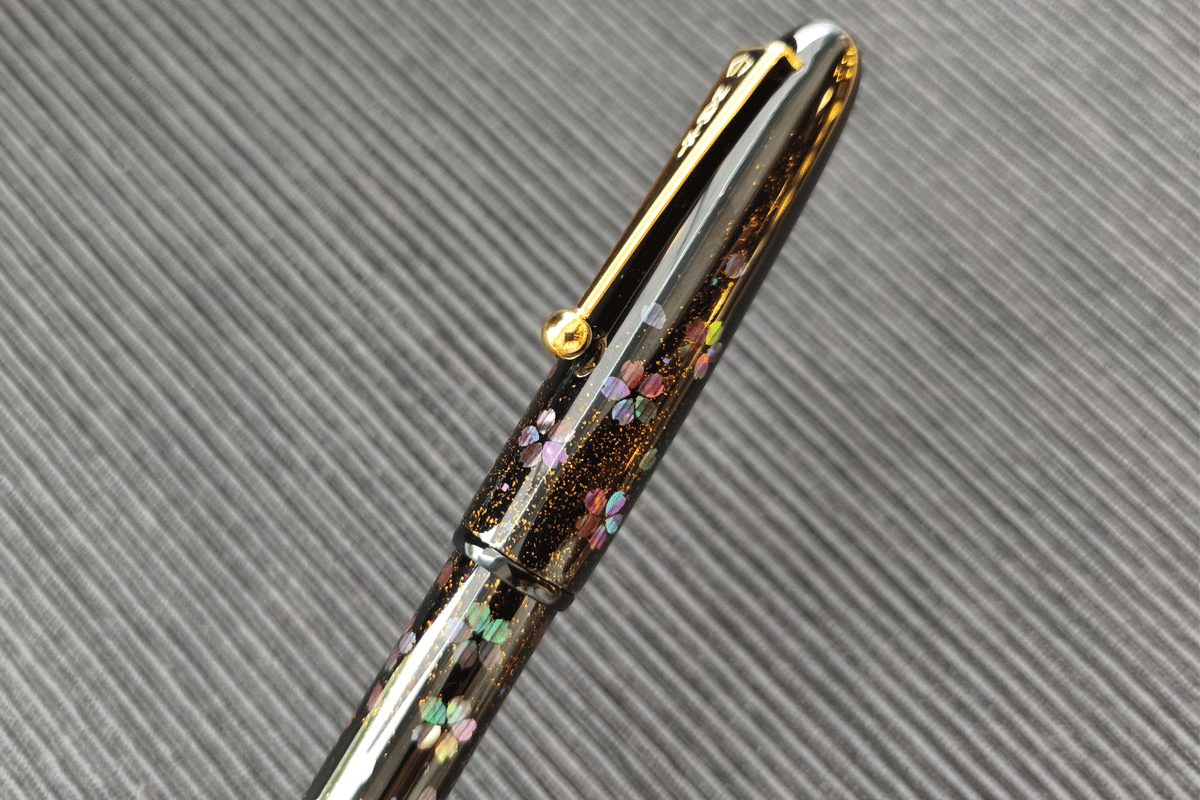 Namiki Yukari Yozakura Raden Fountain Pen 18K Medium Nib