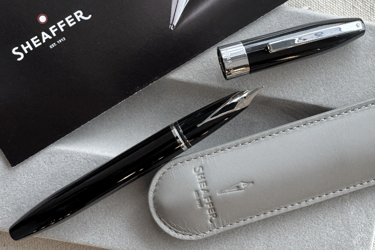 Sheaffer Legacy 9064 Glossy Black Inlaid Nib Fountain Pen Medium 