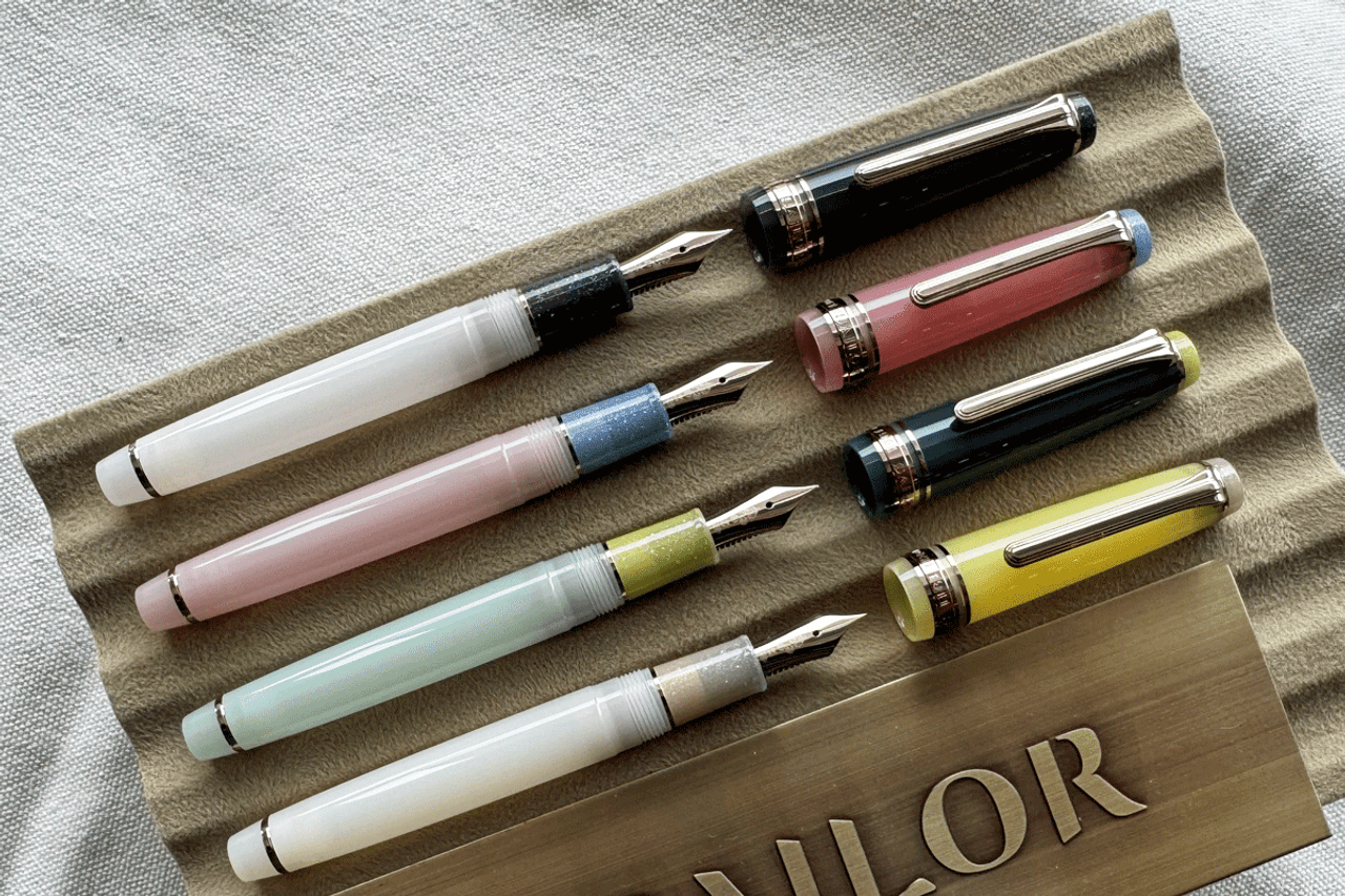Sailor Pro Gear Slim Dried Flower #2 Eucalyptus 14K Fountain Pen Fine Nib Sailor Pro Gear Slim Dried Flower #2 Eucalyptus 14K Fountain Pen Fine Nib