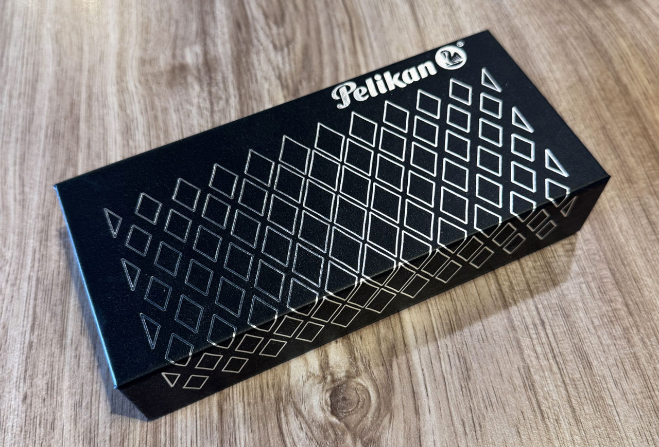 Pelikan Souveran M805 Metal Sleeve Fountain Pen