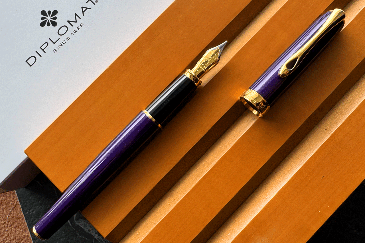 Diplomat Excellence A2 Violet Rain Fountain Pen