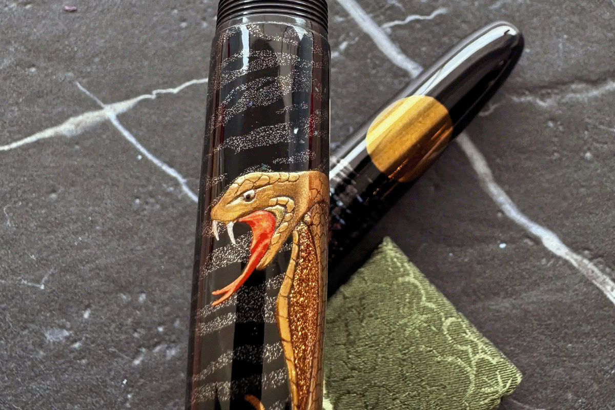 Sailor King Of Pens Cobra in the Moonlight (Cobra to Gekkou) Fountain Pen