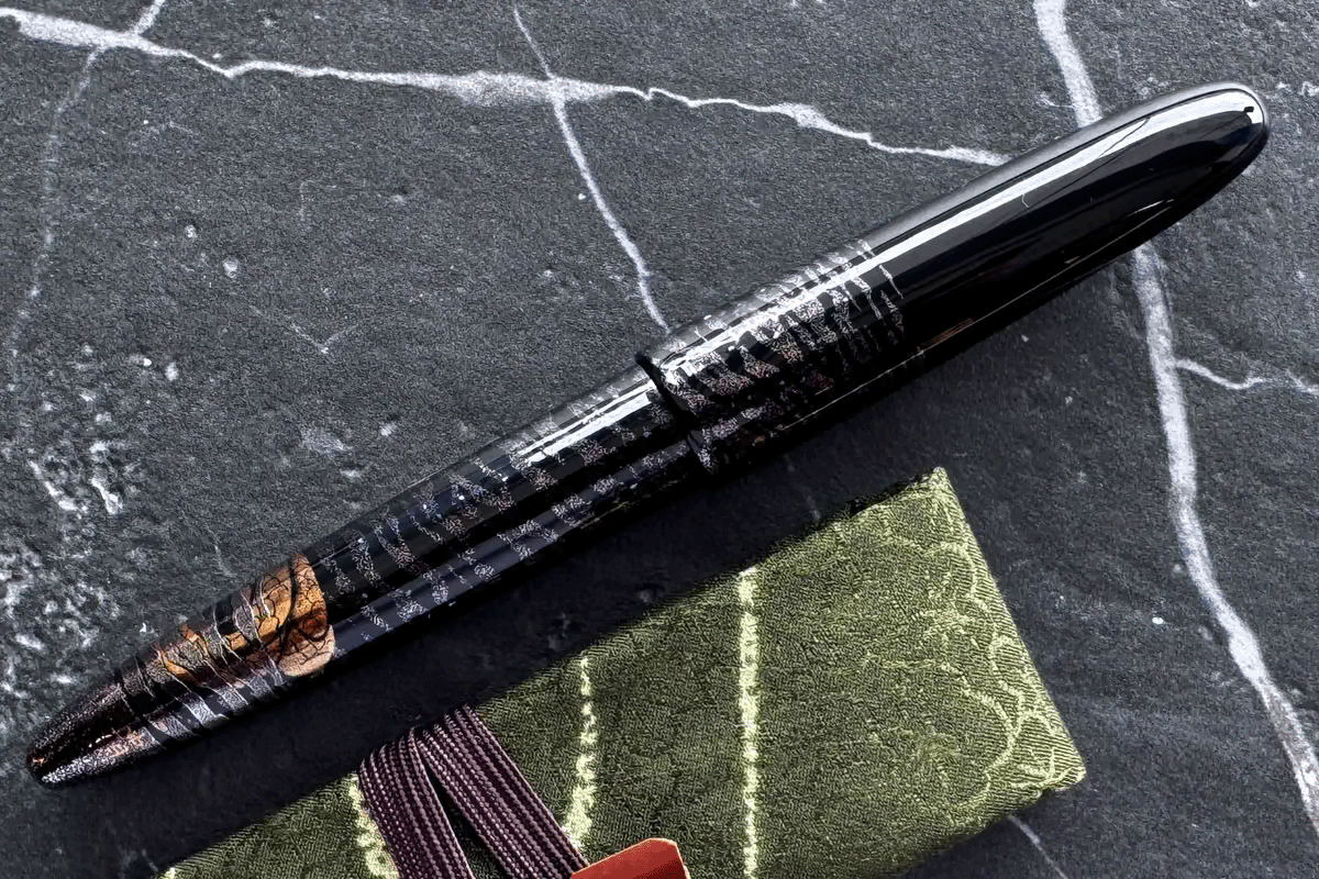 Sailor King Of Pens Cobra in the Moonlight (Cobra to Gekkou) Fountain Pen