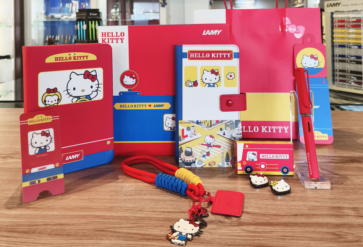 LAMY Safari X Hello Kitty Fountain Pen Gift Set