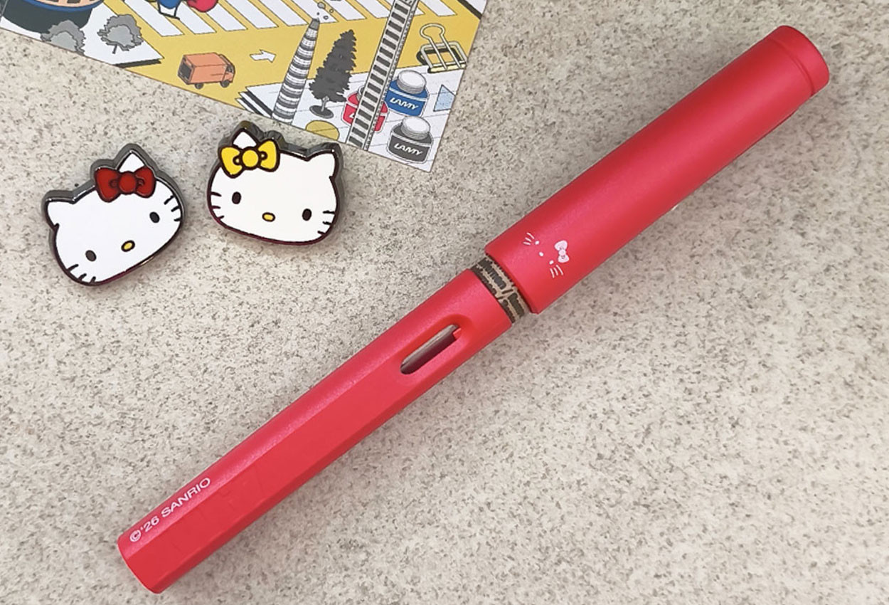 LAMY Safari X Hello Kitty Fountain Pen Gift Set