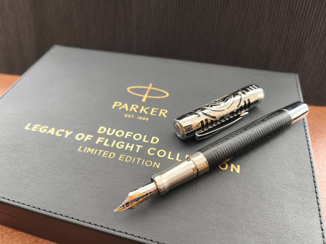 Parker Duofold Limited Edition Legacy of Flight CT Fountain Pen Medium GB