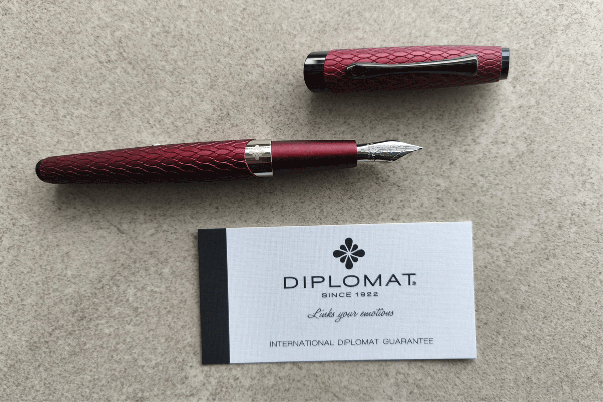 Cobra Guilloche Bordeaux Fountain Pen Medium Nib