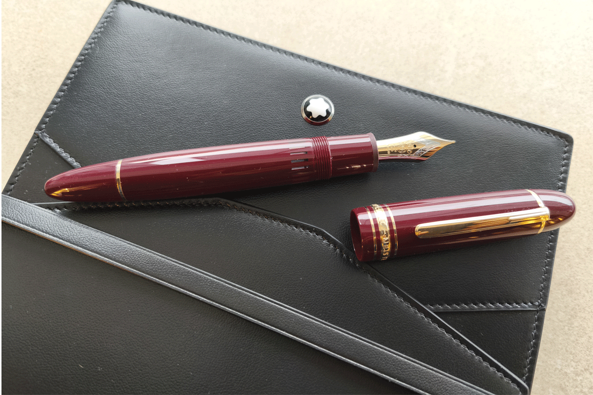 Montblanc Meisterstück Burgundy Red Fountain Pen