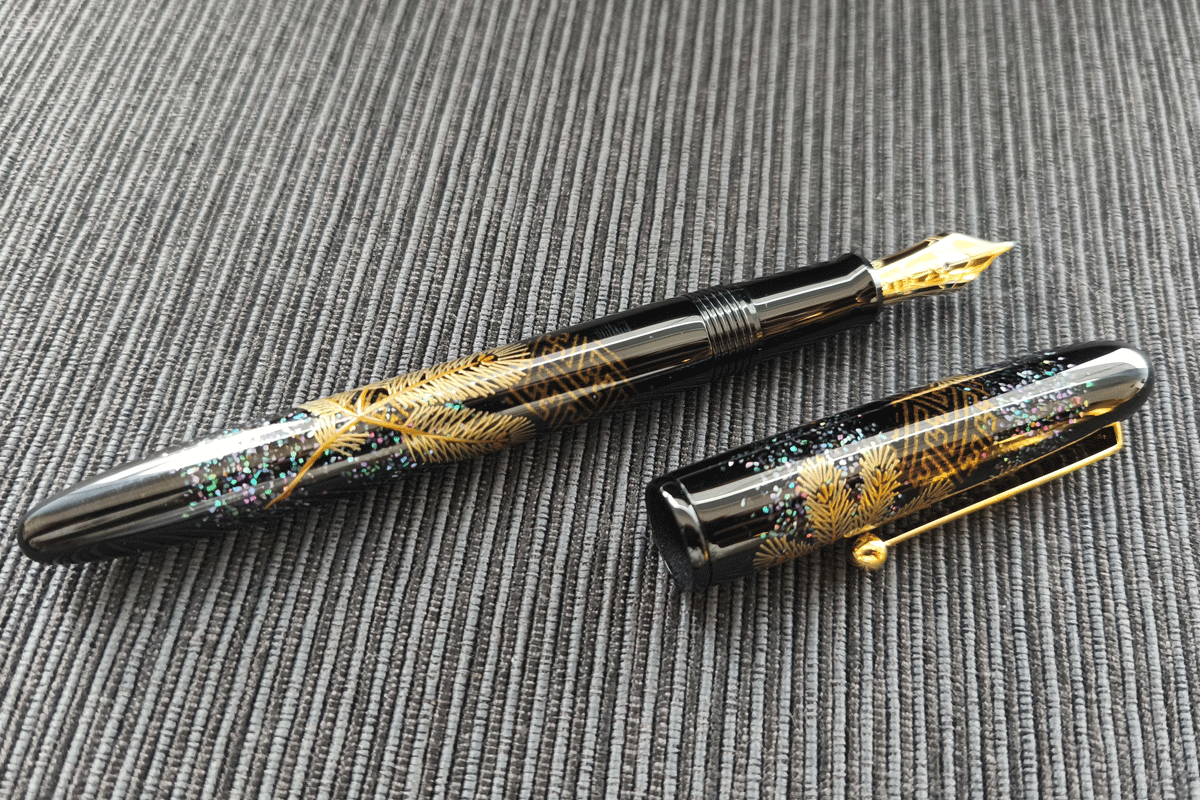 Namiki Pine Needles Fountain Pen 18K Broad Nib