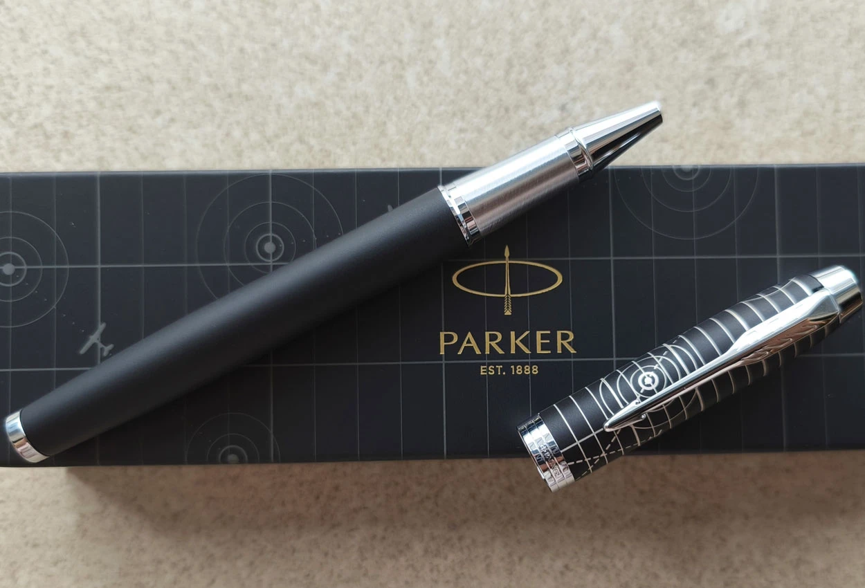 Parker IM Legacy of Flight Black CT Rollerball Pen