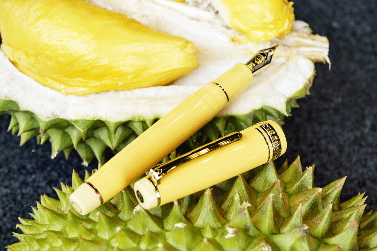 Sailor Limited Edition Professional Gear Durian Musang King Fountain Pen Medium Nib