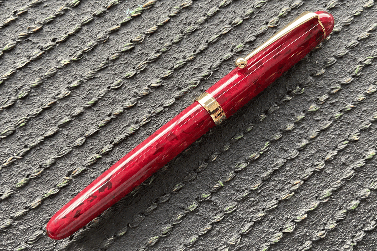 Onishi Seisakusho Handmade Fountain Pen Red Fine Nib