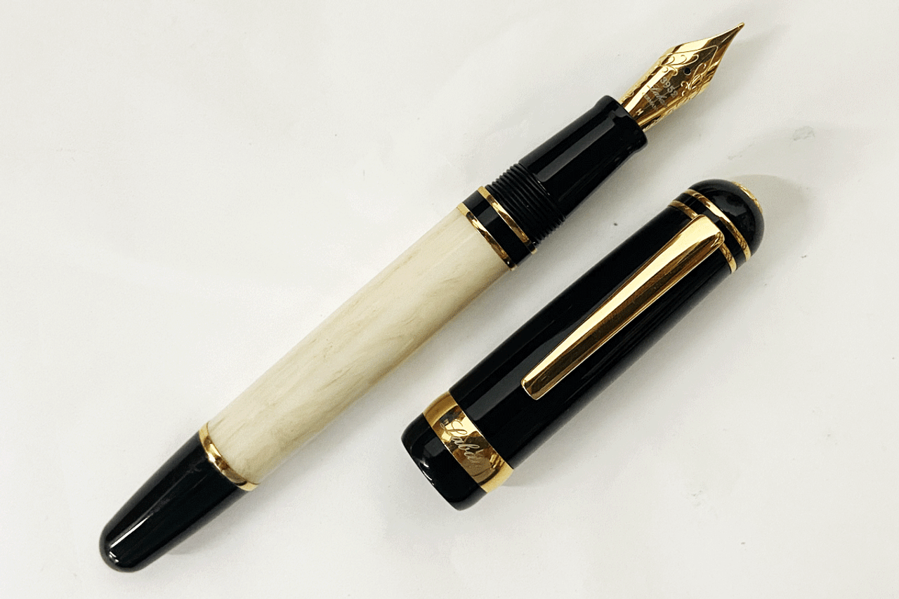 Laban Cambridge Black Ivory Steel Nib Fountain Pen