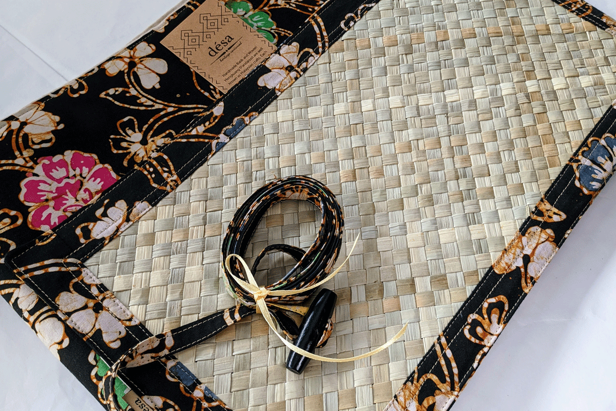 Desa Heritage Batik Textile Pen Roll For 18 Pens  Design A BLACK