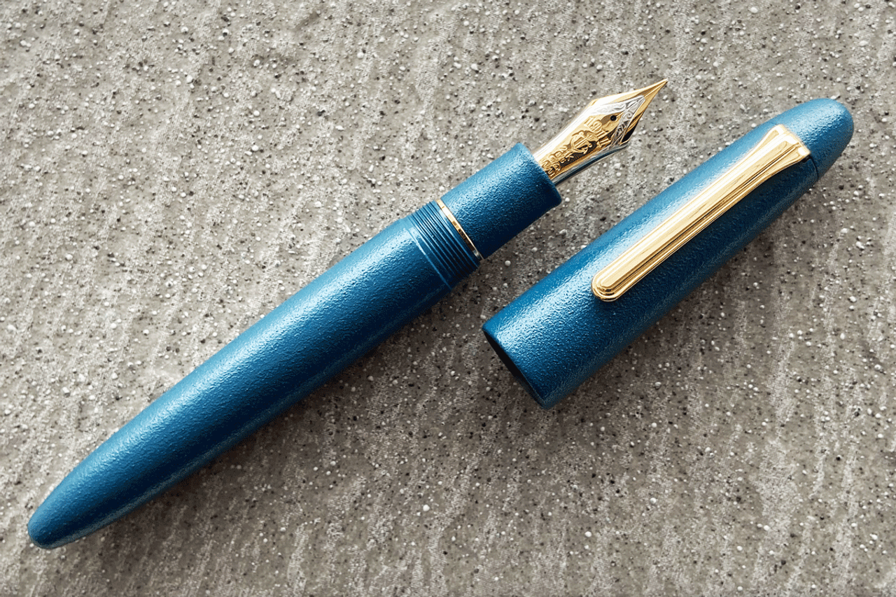 Sailor King Of Pen Iro Miyabi Fukaai Blue Fountain Pen Medium Nib  Sailor King Of Pen Iro Miyabi Fukaai Blue Fountain Pen Medium Nib