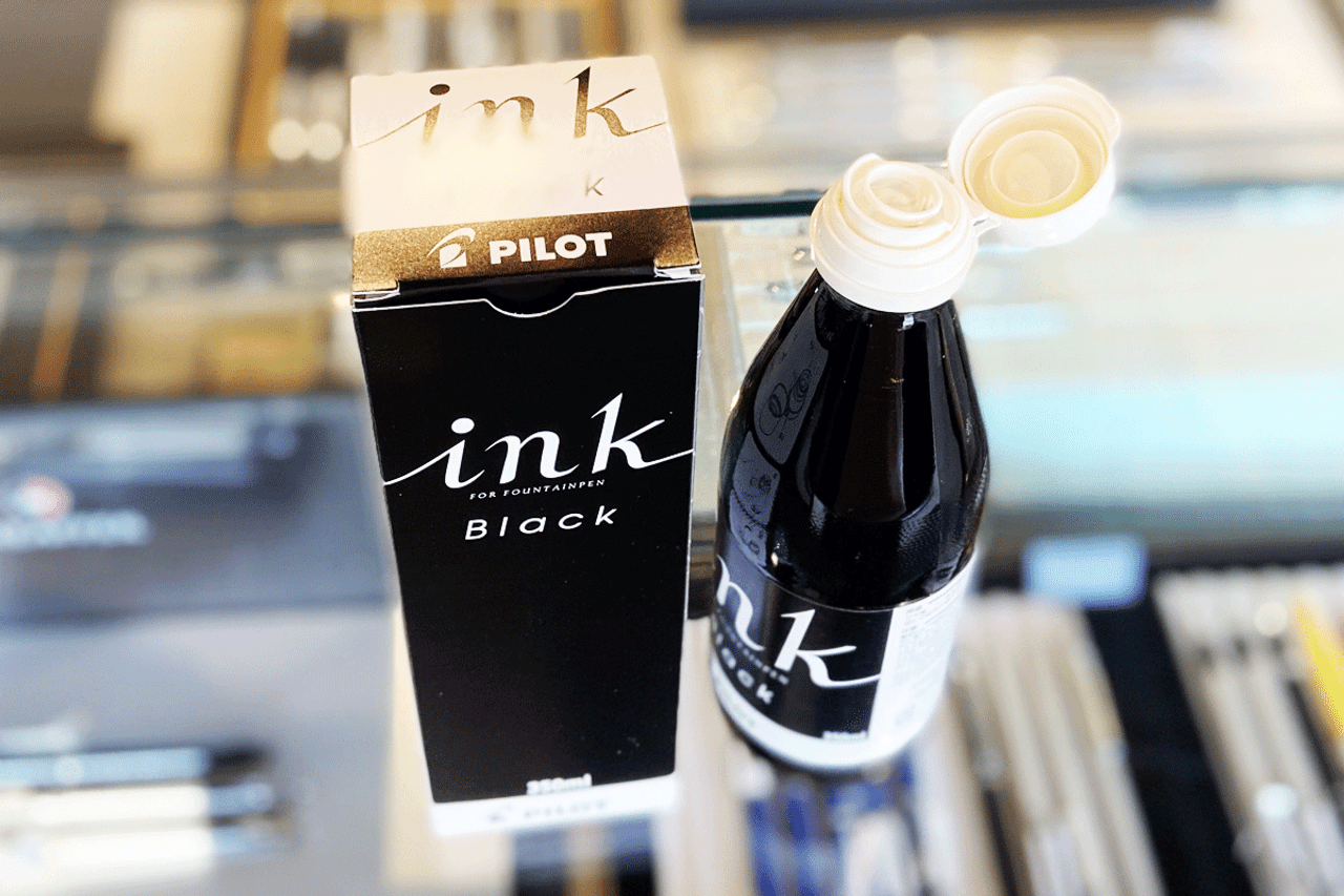 Pilot Fountain Pen Ink 350ml Black With Glass Bottle