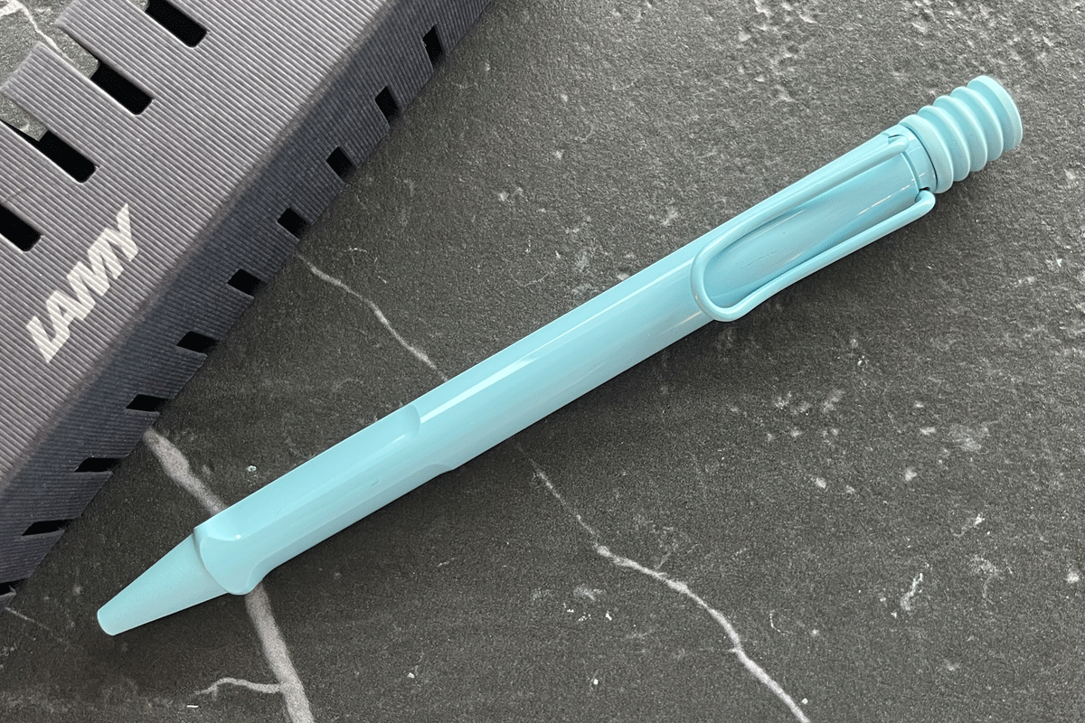 Lamy Safari 2023 Special Edition Kugelschreiber – Blau-rot Mit U-Clip & Schwarzer M16 Mine