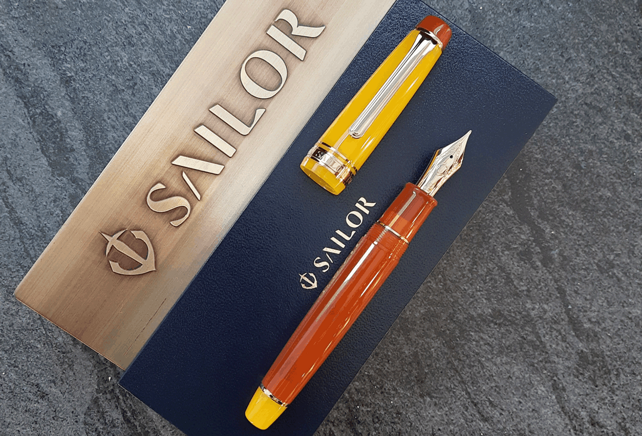 Sailor King of Pen Professional Gear Moonlight Over The Ocean 21K Fountain Pen