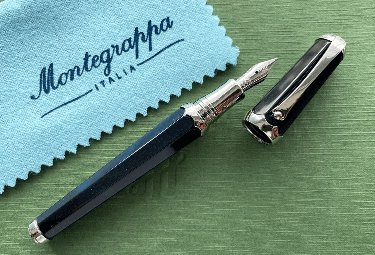 Montegrappa Piccola Dark Blue Fountain Pen Medium 18K Nib