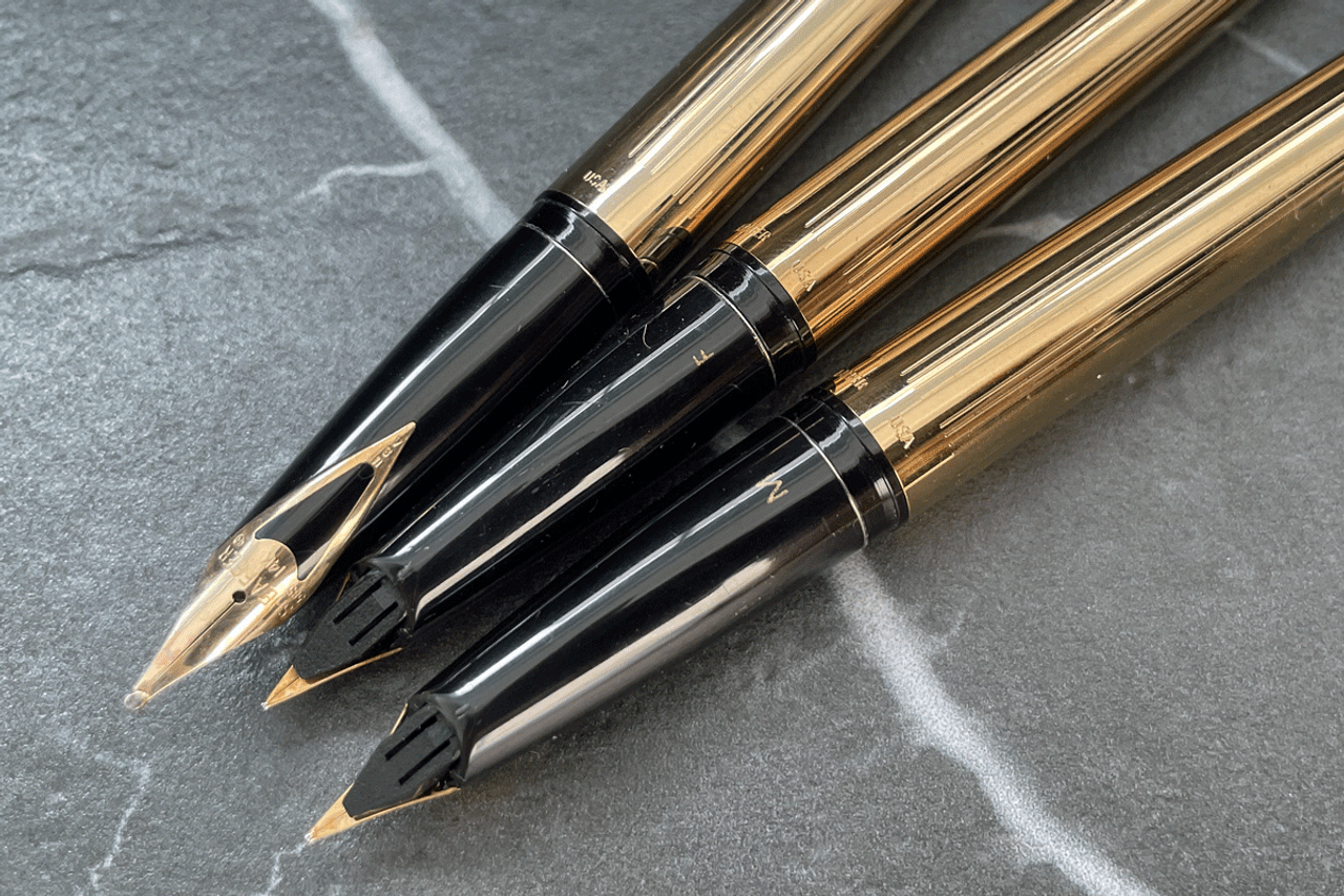 Sheaffer Desk Pen with 14K Gold Nib (New Old Stock)