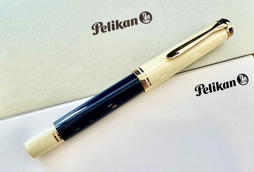 Pelikan M800 Special Edition Cream Blue Fountain Pen Medium Nib