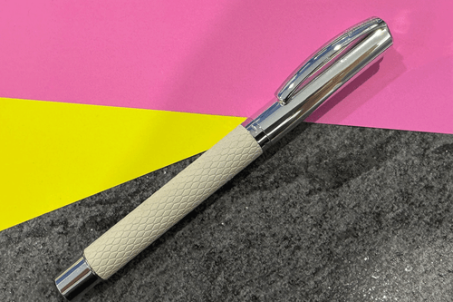 Online Vision White Grain Fountain Pen  Medium Nib