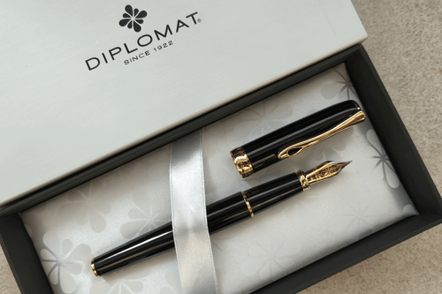 Diplomat Excellence A2 Black Lacquer Gold Fountain Pen
