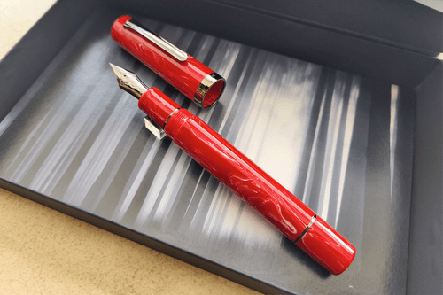 Sailor Luminious Shadow Dusk Red Fountain Pen Medium 21K Nib