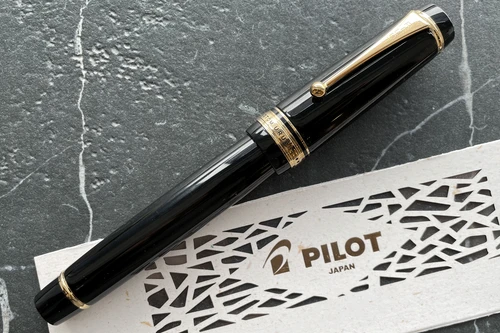 Pilot Custom Urushi Black Fountain Pen