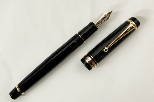 Pilot Custom 845 Urushi Black Fountain Pen Broad Nib