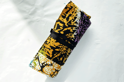 Desa Heritage Batik Textile Pen Wrap for Six Pens Design B