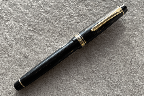 Pilot Justus 95 Black Ribbed Gold Trim Fountain Pen