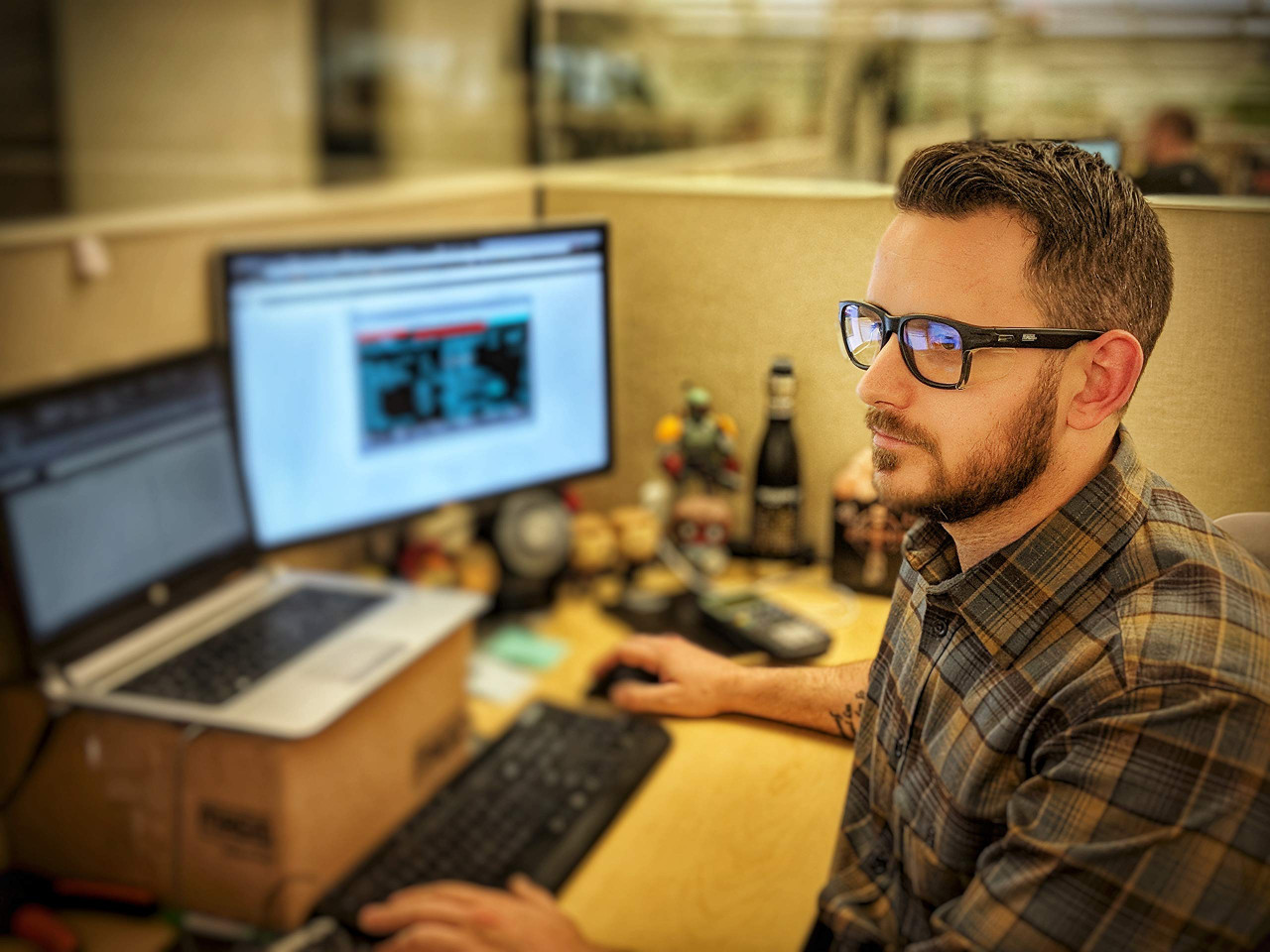 Magid classic black safety glasses with side shields Clearance