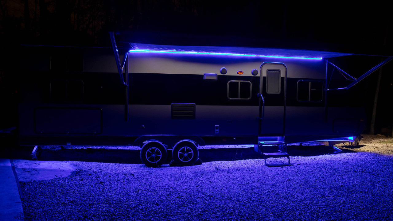 CAMPER/ FIFTH WHEEL/ TRAVEL TRAILER UNDERGLOW KIT