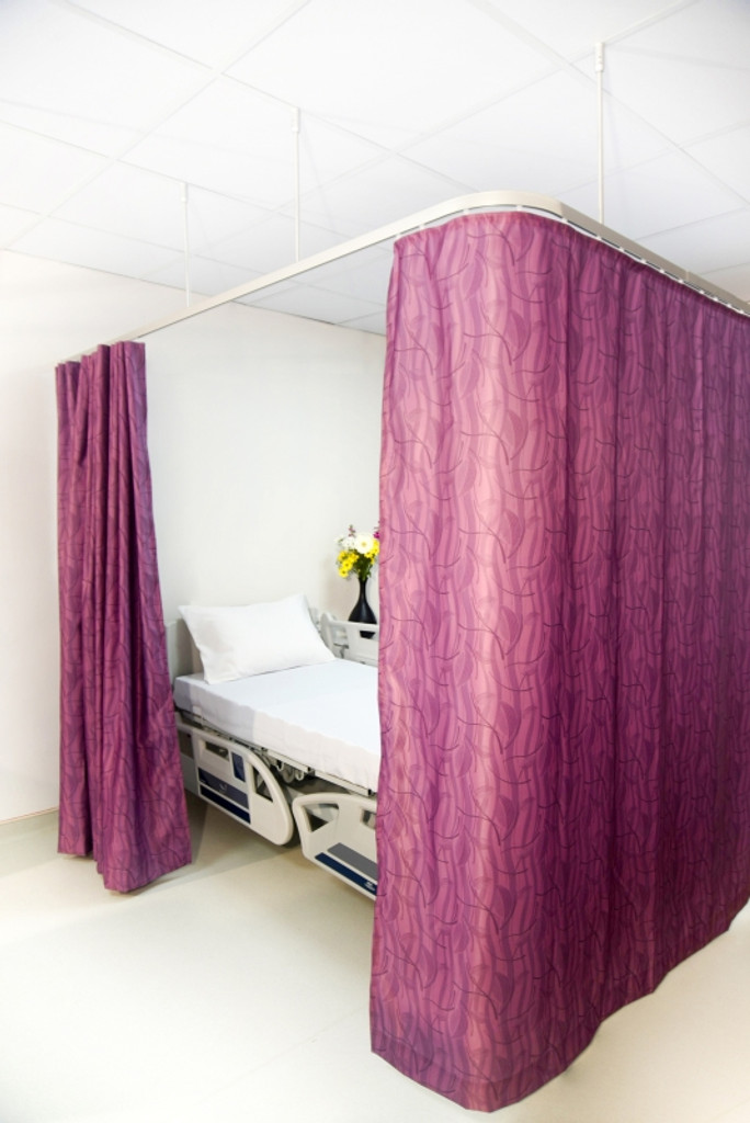 Cubicle Curtains Fire Retardant Thermal Insulated, Room Darkening Leaf Design Printed, Pencil Pleat (1 Panel)