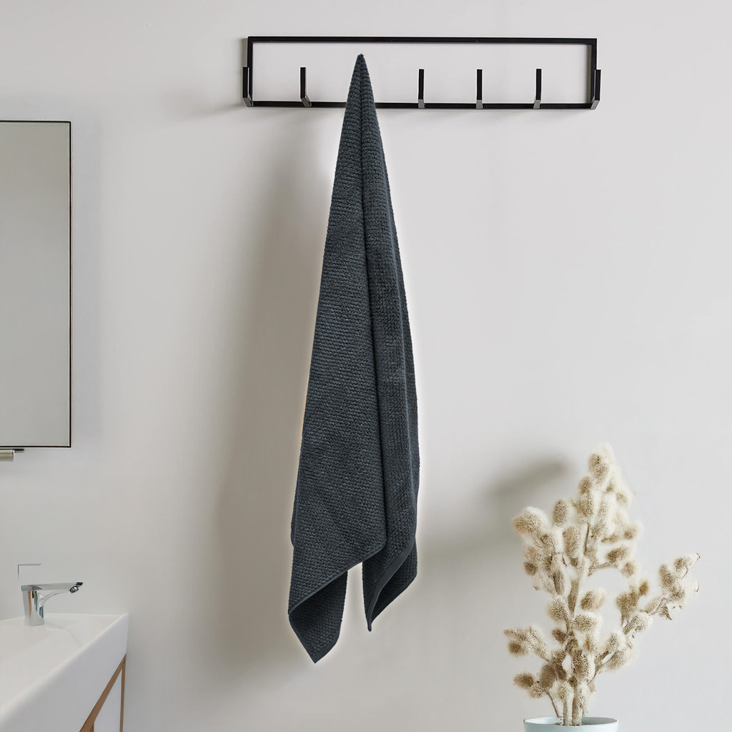 600 GSM Premium Jacquard Weave Designed Towels - Bath Towels